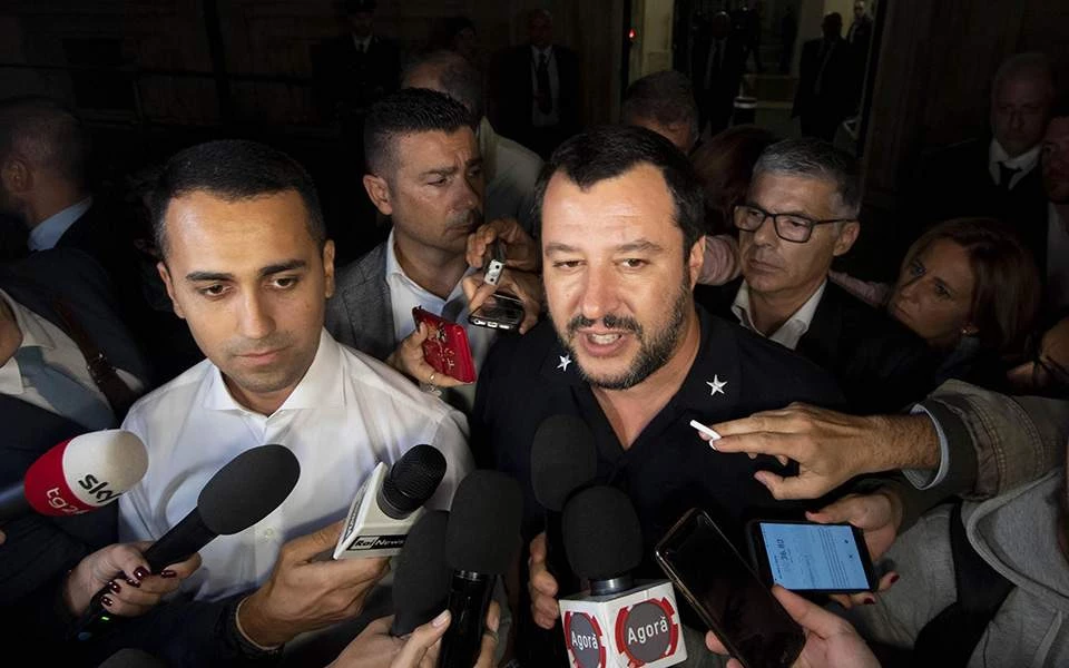 Στην αντεπίθεση ο Σαλβίνι: Δεν αλλάζουμε γνώμη σε ό,τι αφορά τα οικονομικά μέτρα